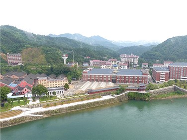 沿江風(fēng)光帶、資江漁晚